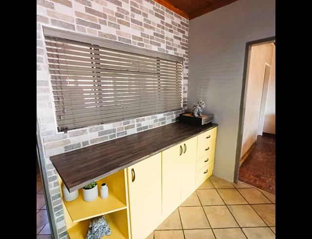 3 BEDROOM HOUSE FOR SALE IN ROTHDENE